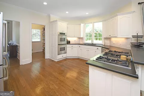 Kitchen - 103 Woodchase Dr, Lagrange, GA 30240 photo 3 of 7