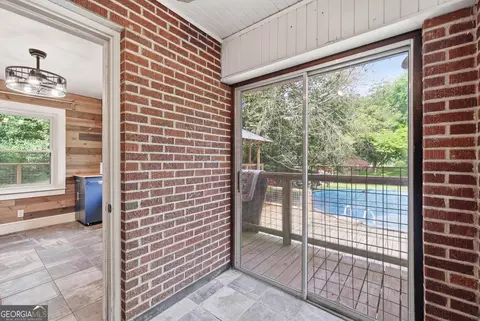 Exterior - 466 Rose Ln, Toccoa, GA 30577 photo 5 of 24