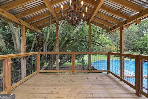 Exterior - 466 Rose Ln, Toccoa, GA 30577 photo 8 of 24