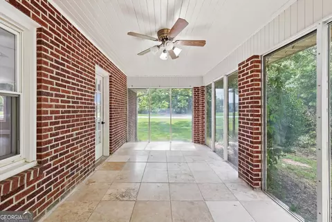 Exterior - 466 Rose Ln, Toccoa, GA 30577 photo 7 of 24