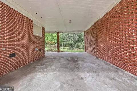 Exterior - 466 Rose Ln, Toccoa, GA 30577 photo 15 of 24