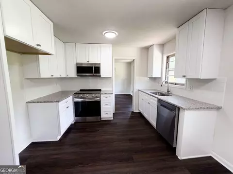 Kitchen - 2904 Marlin Dr, Chamblee, GA 30341 photo 3 of 3