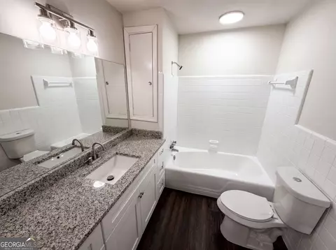 Bath - 2904 Marlin Dr, Chamblee, GA 30341 photo 3 of 7
