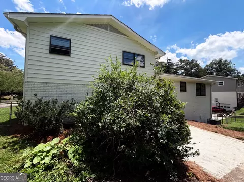 Exterior - 2904 Marlin Dr, Chamblee, GA 30341 photo 2 of 5