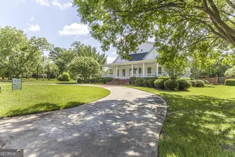 Exterior - 224 Oak Ave, Pinehurst, GA 31070 photo 5 of 16