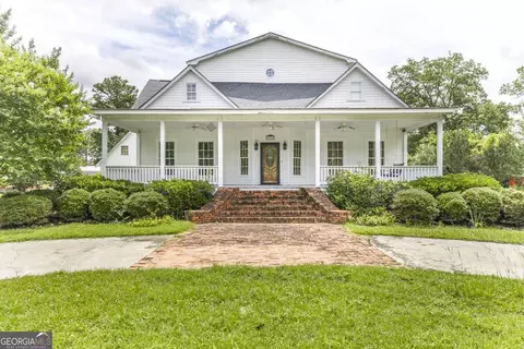 224 Oak Ave, Pinehurst, GA 31070