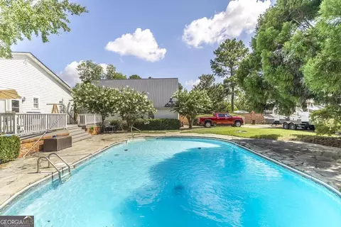 Exterior - 224 Oak Ave, Pinehurst, GA 31070 photo 14 of 16