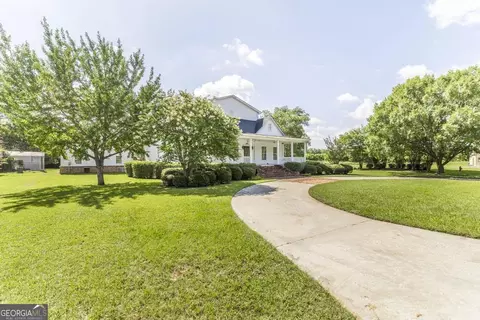 Exterior - 224 Oak Ave, Pinehurst, GA 31070 photo 6 of 16