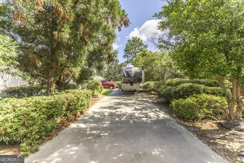 Exterior - 224 Oak Ave, Pinehurst, GA 31070 photo 9 of 16