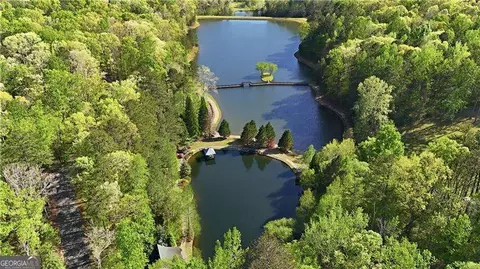 392 Red Mountain Rd, Dallas, GA 30157