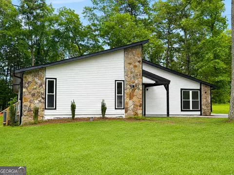 7300 Buck Creek Dr, Fairburn, GA 30213
