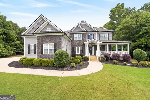 320 Yellowwood Dr, Sharpsburg, GA 30277