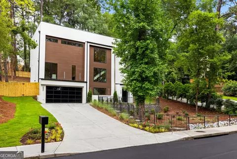 2822 Shady Valley Dr NE, Atlanta, GA 30324