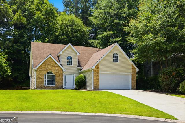 5482 Riverside Dr, Sugar Hill, GA 30518