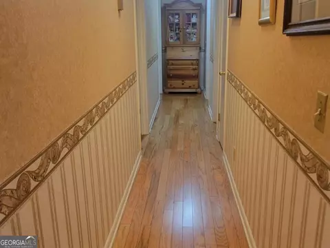 Entry Way - 146 Cascade Cir, Lagrange, GA 30241 photo 3 of 3