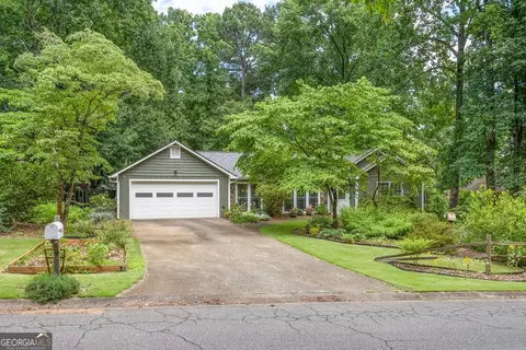 4455 Dunmovin Dr NW, Kennesaw, GA 30144