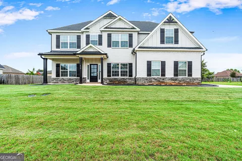 413 Cambrian Dr, Kathleen, GA 31047