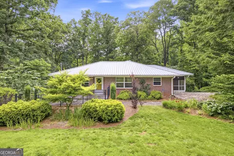 190 North St, Clarkesville, GA 30523