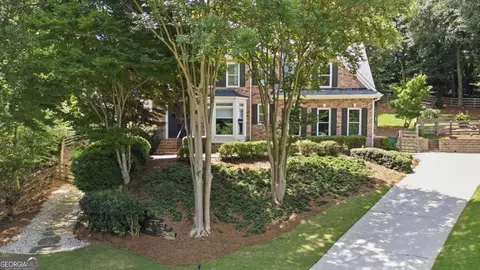 112 Grandcrest Dr, Suwanee, GA 30024