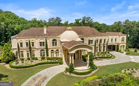 6420 Riverside Dr NW, Sandy Springs, GA 30328