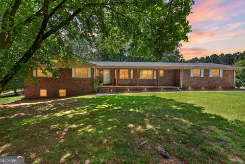 3355 Springdale Forrest Cir, Gainesville, GA 30506