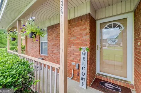 Exterior - 39 Del A Rae Cir, Guyton, GA 31312 photo 3 of 10