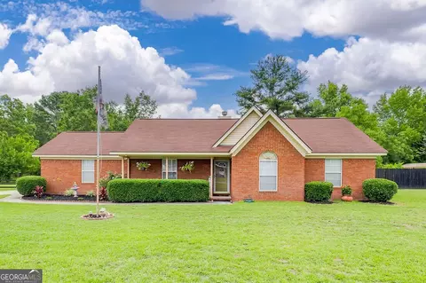 Exterior - 39 Del A Rae Cir, Guyton, GA 31312 photo 2 of 10