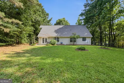 Exterior - 209 Chinns Way, Hampton, GA 30228 photo 3 of 5