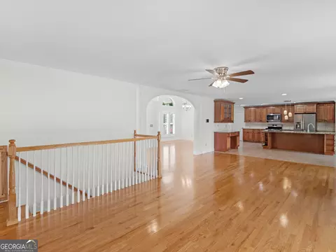 Living - 25 Walnut Ln, Covington, GA 30014 photo 9 of 21