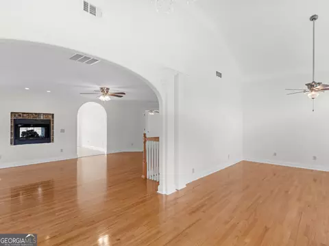 Living - 25 Walnut Ln, Covington, GA 30014 photo 1 of 21