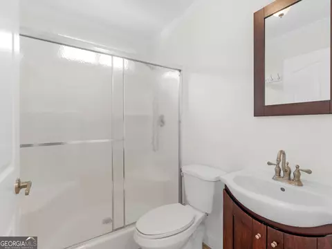 Bath - 25 Walnut Ln, Covington, GA 30014 photo 6 of 9