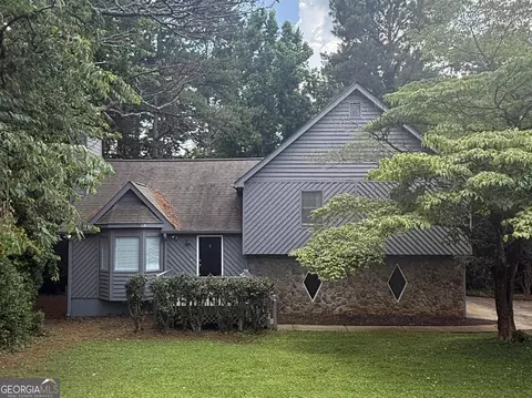 105 Arbour Run, Suwanee, GA 30024