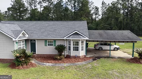 211 Wayenda Ct, Screven, GA 31560