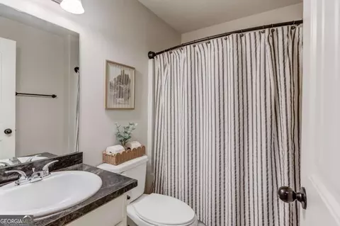 Bath - 59 Arbor Pt, Bethlehem, GA 30620 photo 3 of 4