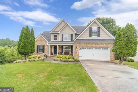 946 Golden Meadows Ln, Loganville, GA 30052