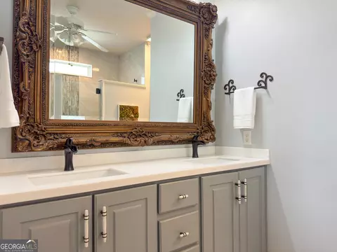 Bath - 543 E 1st St, Midway, GA 31320 photo 1 of 6