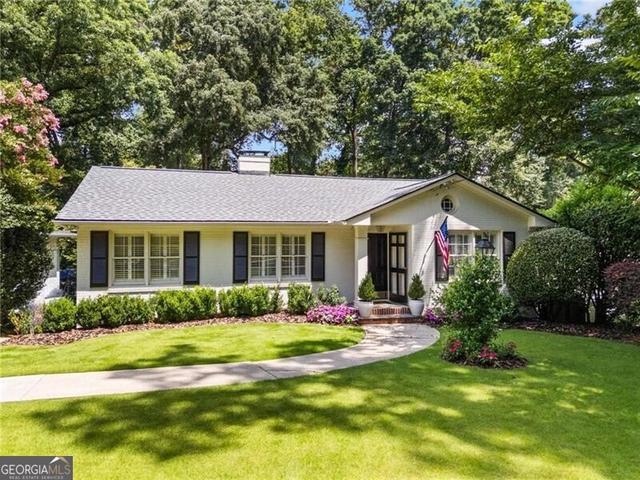 1556 Walthall Ct NW, Atlanta, GA 30318