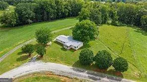 40 Clackum Dr, Waco, GA 30182