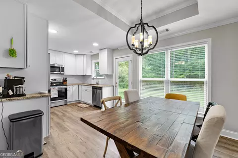 Dining - 111 Timber Ridge Drive Dr, Lagrange, GA 30240 photo 2 of 3