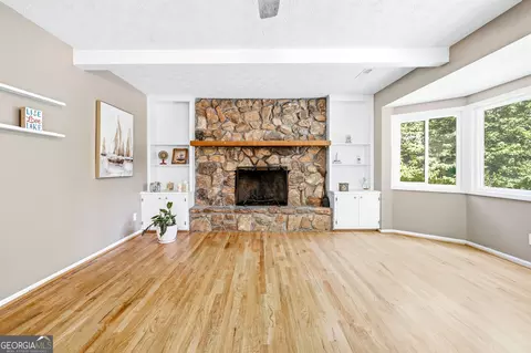 Living - 9040 Ruby Ln, Gainesville, GA 30506 photo 2 of 2