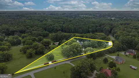 View/Area - 13700 Hughes Xing, Hampton, GA 30228 photo 2 of 4