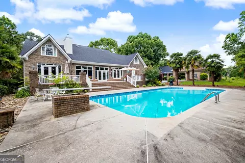 Exterior - 13700 Hughes Xing, Hampton, GA 30228 photo 7 of 13