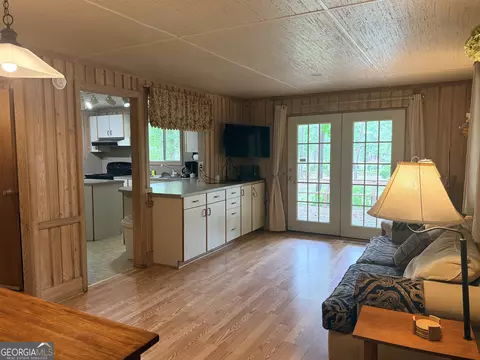 Living - 75 Alpine Dr, Pine Mountain, GA 31822 photo 2 of 5