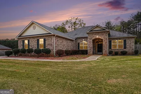 1024 Yorkshire Dr, Griffin, GA 30223