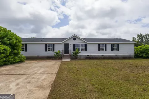 324 Cavalry Ct, Byron, GA 31008