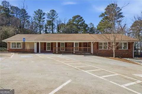 2239 Scenic Dr, Snellville, GA 30078