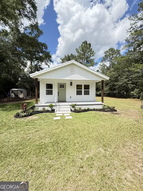 72 Rogers Rd, Pembroke, GA 31321