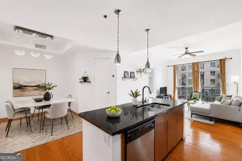 711 Cosmopolitan Dr NE #300, Atlanta, GA 30324