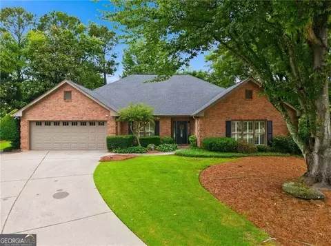 965 Knoll Crest Ct, Alpharetta, GA 30004