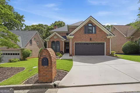 2809 Livsey Woods Dr, Tucker, GA 30084